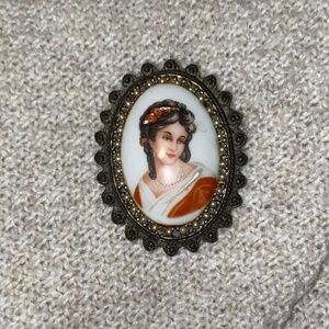 Vintage Limoges Cameo brooch